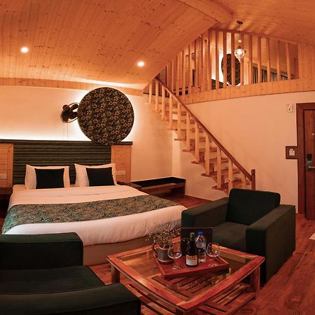 ホテル Nazaara - A Luxe Retreat Manāli エクステリア 写真