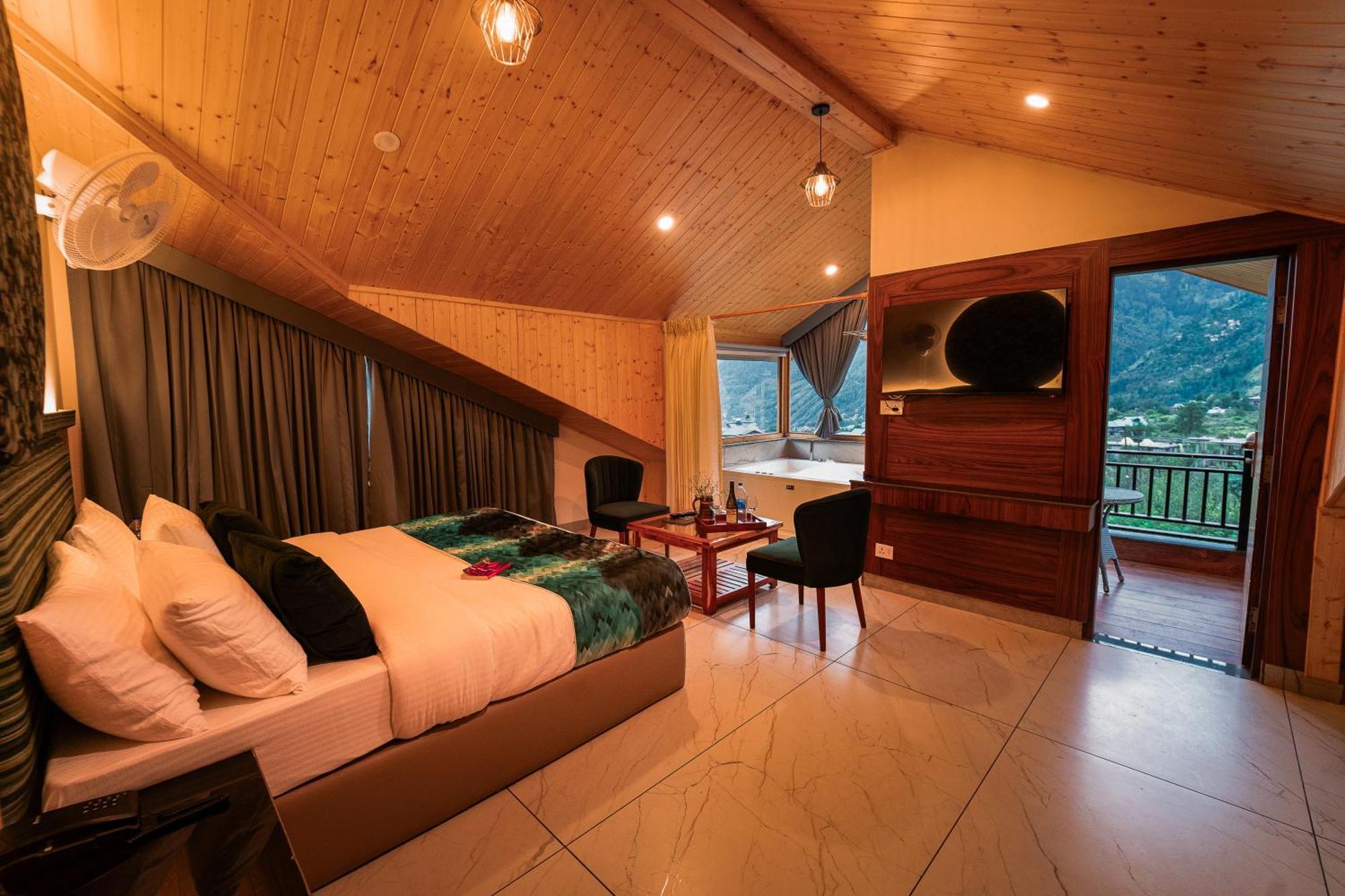 ホテル Nazaara - A Luxe Retreat Manāli エクステリア 写真