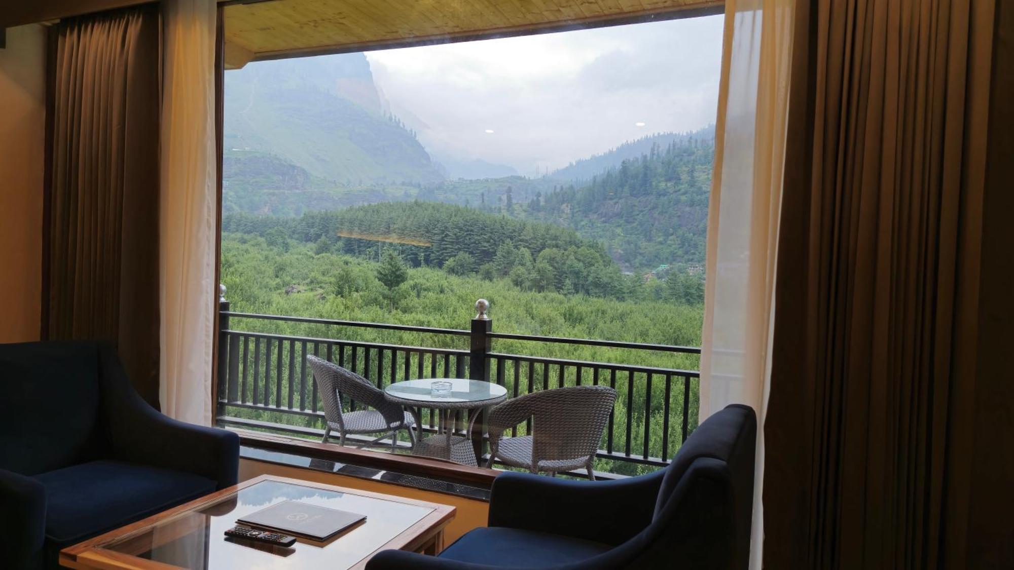 ホテル Nazaara - A Luxe Retreat Manāli エクステリア 写真